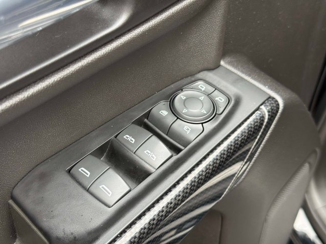 Used 2019 Chevrolet Silverado 1500 LTZ w/ LTZ Plus Package AWD/4WD image 17