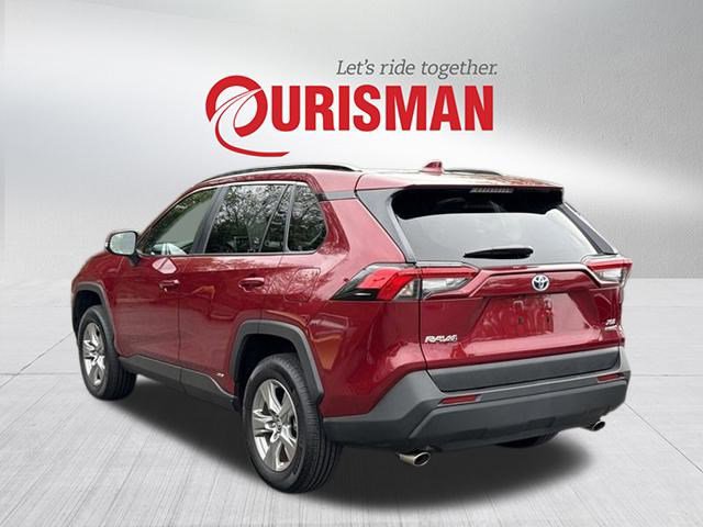 Used 2024 Toyota RAV4 XLE image 4