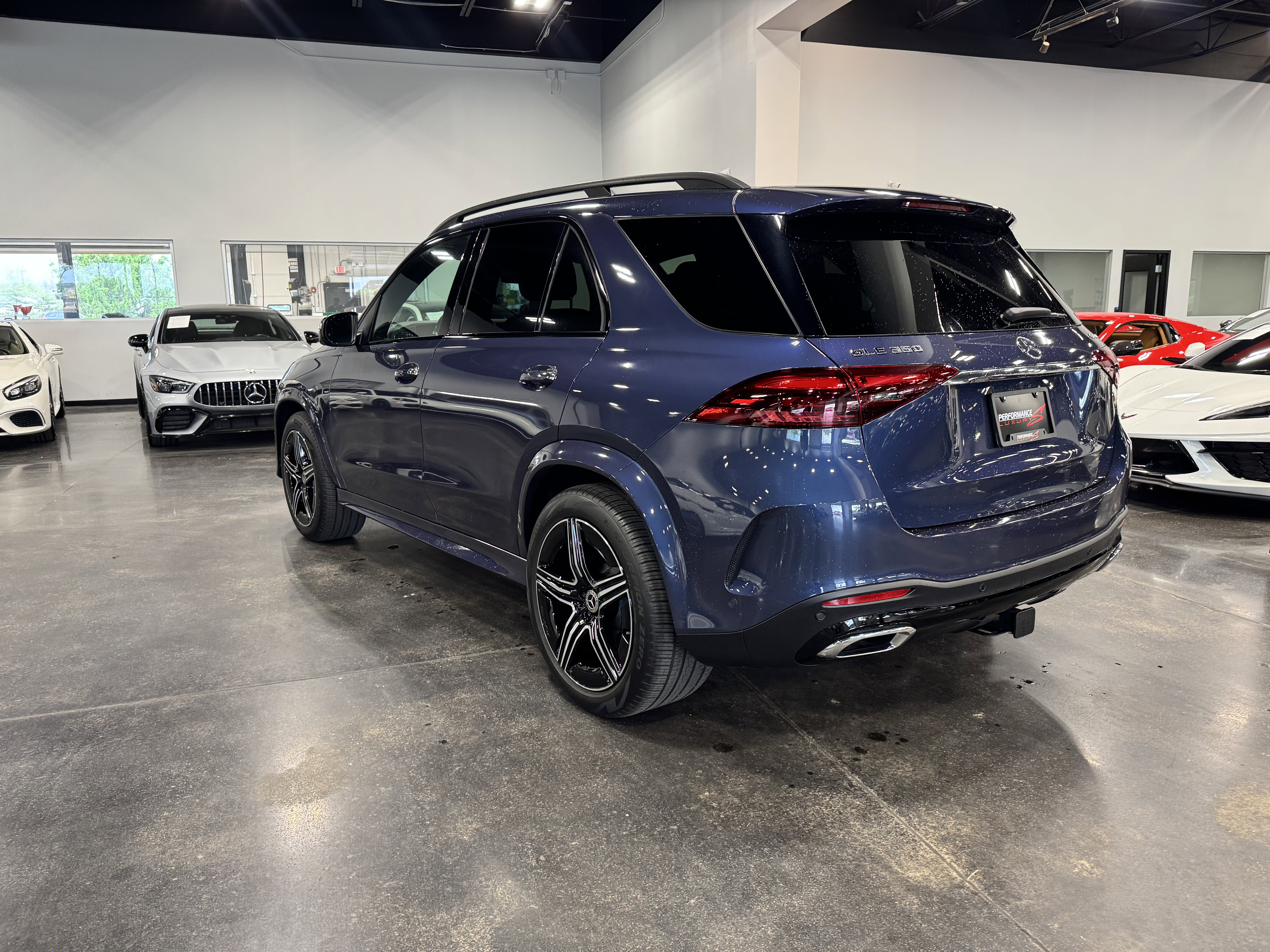 Used 2024 Mercedes-Benz GLE 350 4MATIC image 5