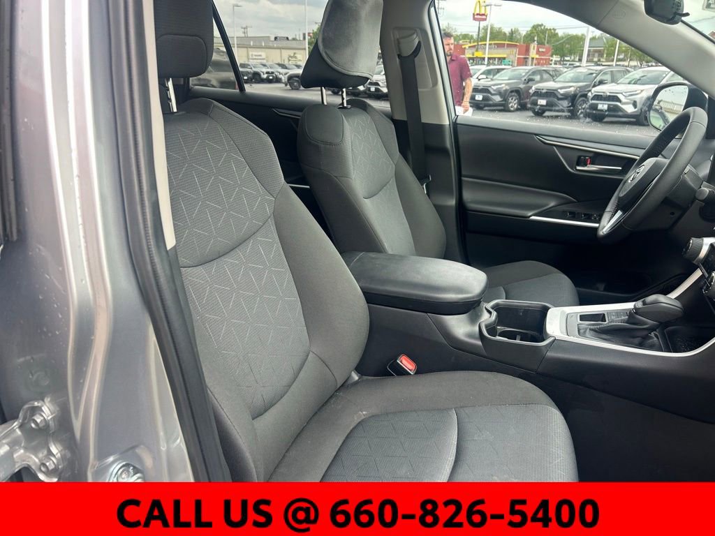 Used 2024 Toyota RAV4 XLE w/ Convenience Package AWD/4WD image 6