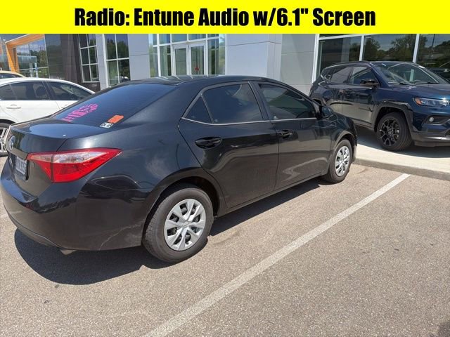Used 2017 Toyota Corolla L w/ Carpet Mat Package (TMS) FWD image 5