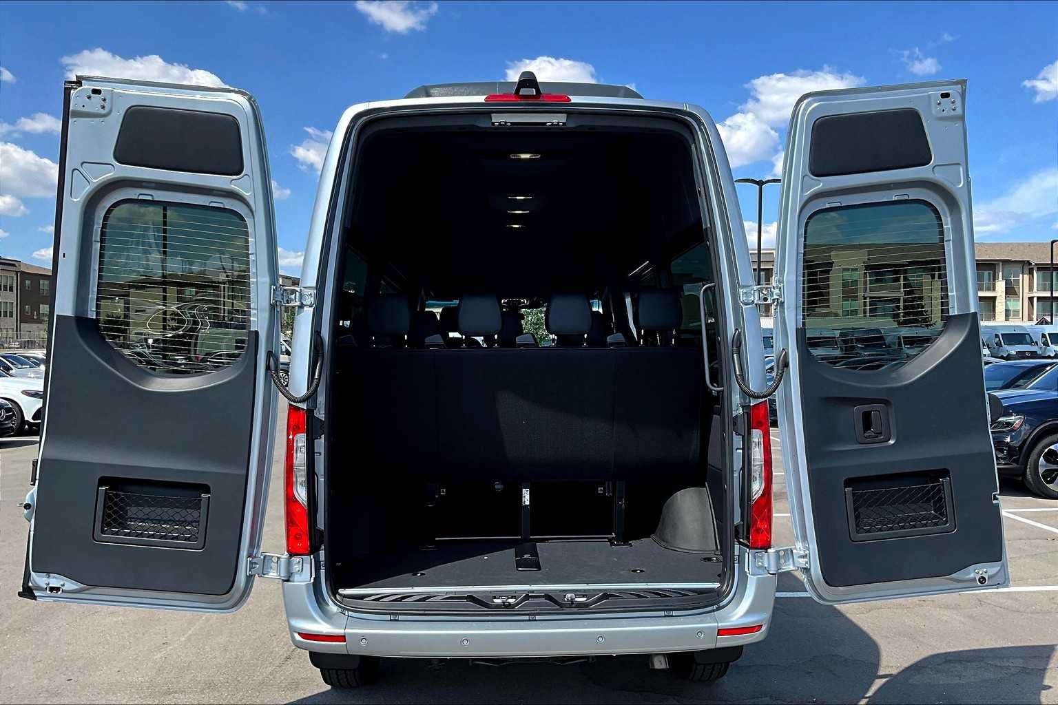 New 2025 Mercedes-Benz Sprinter 2500 image 18
