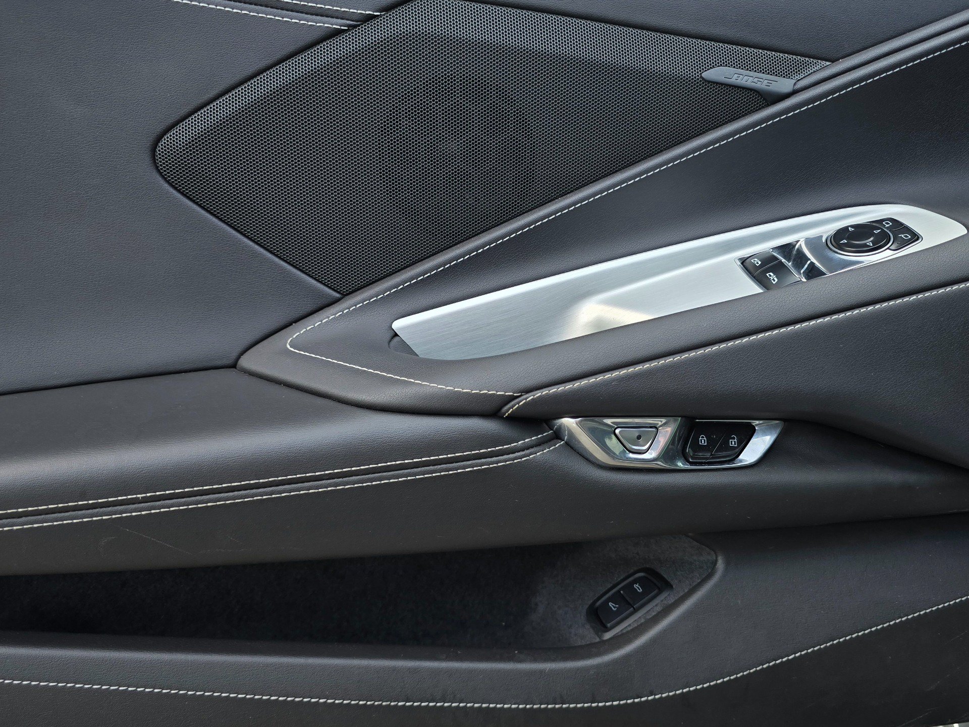 Used 2025 Chevrolet Corvette Z06 RWD image 19