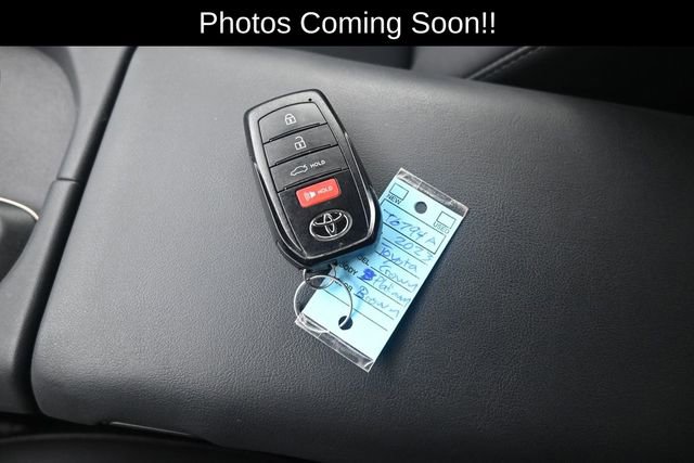 Used 2023 Toyota Crown Platinum AWD/4WD image 5