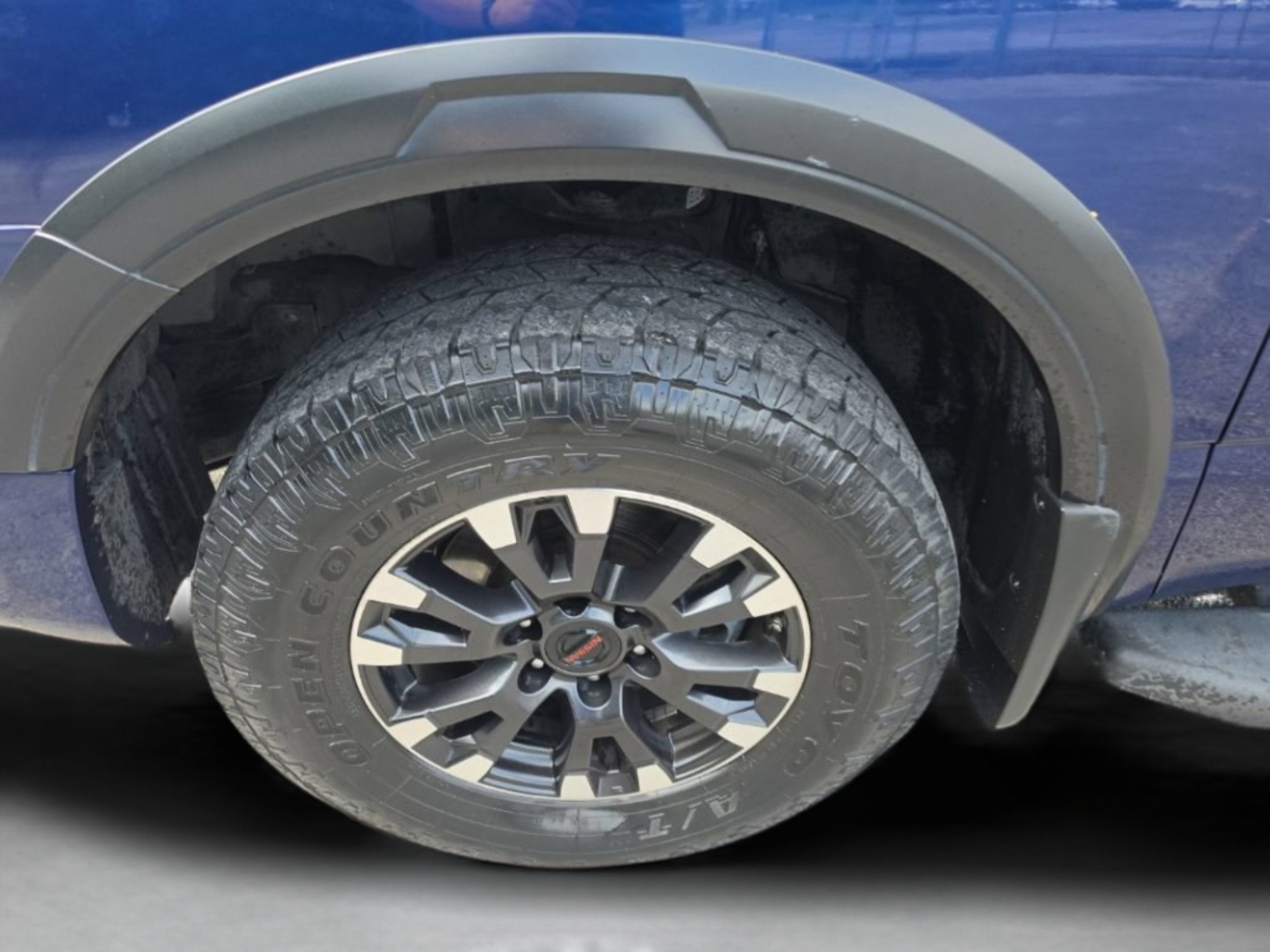 Used 2020 Nissan Titan PRO-4X w/ Pro-4x Convenience Package AWD/4WD image 31