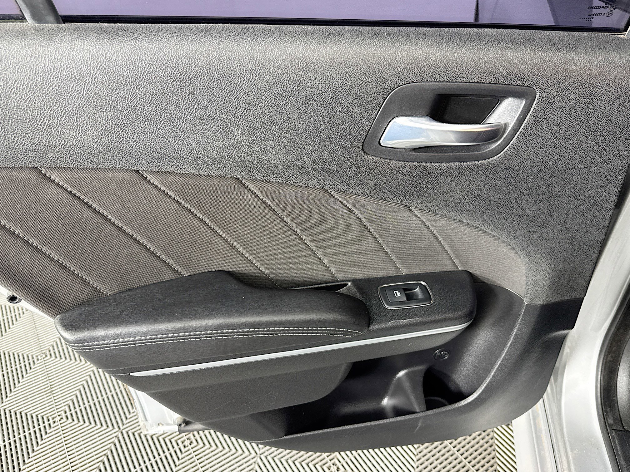 Used 2021 Dodge Charger GT image 25