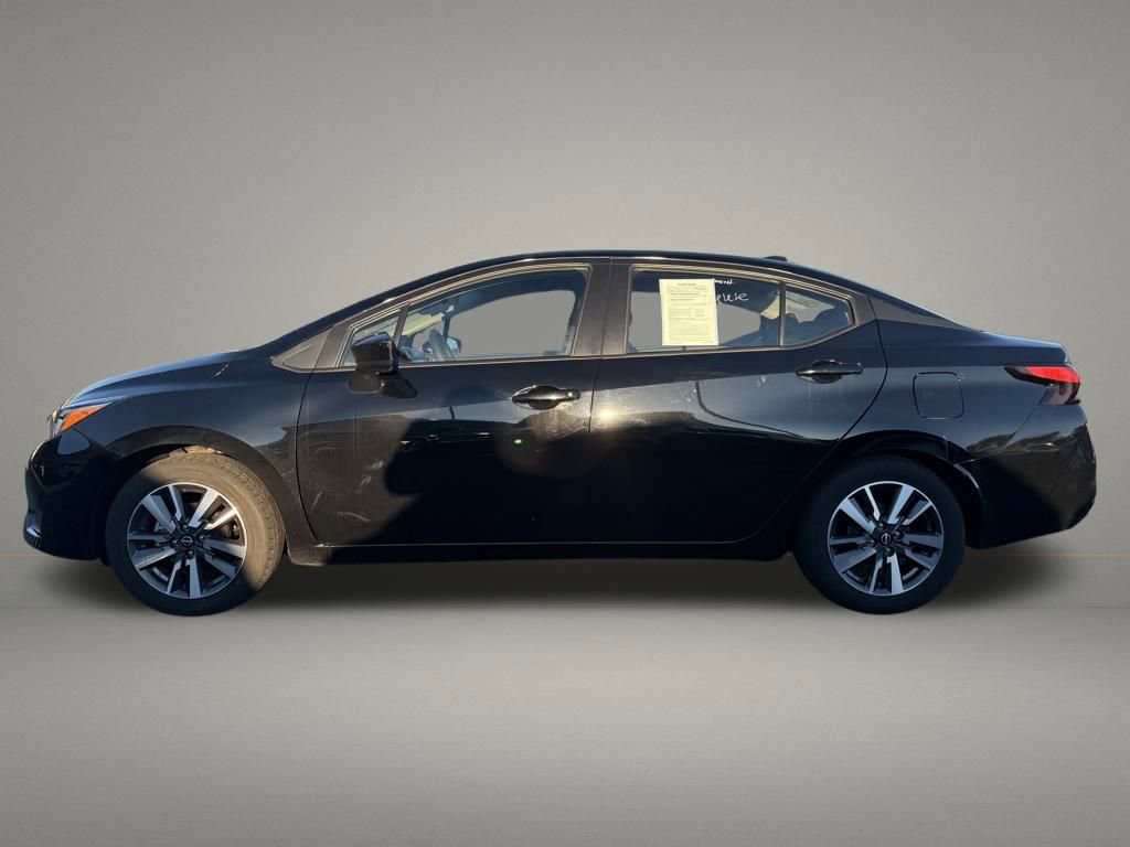 Used 2023 Nissan Versa SV FWD image 2