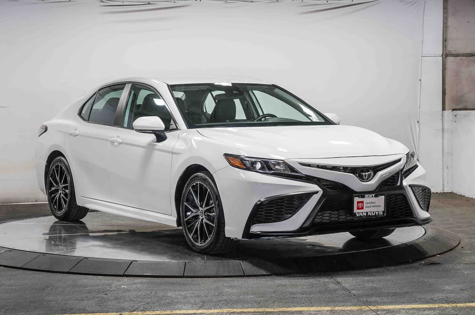 Certified 2024 Toyota Camry SE FWD image 6