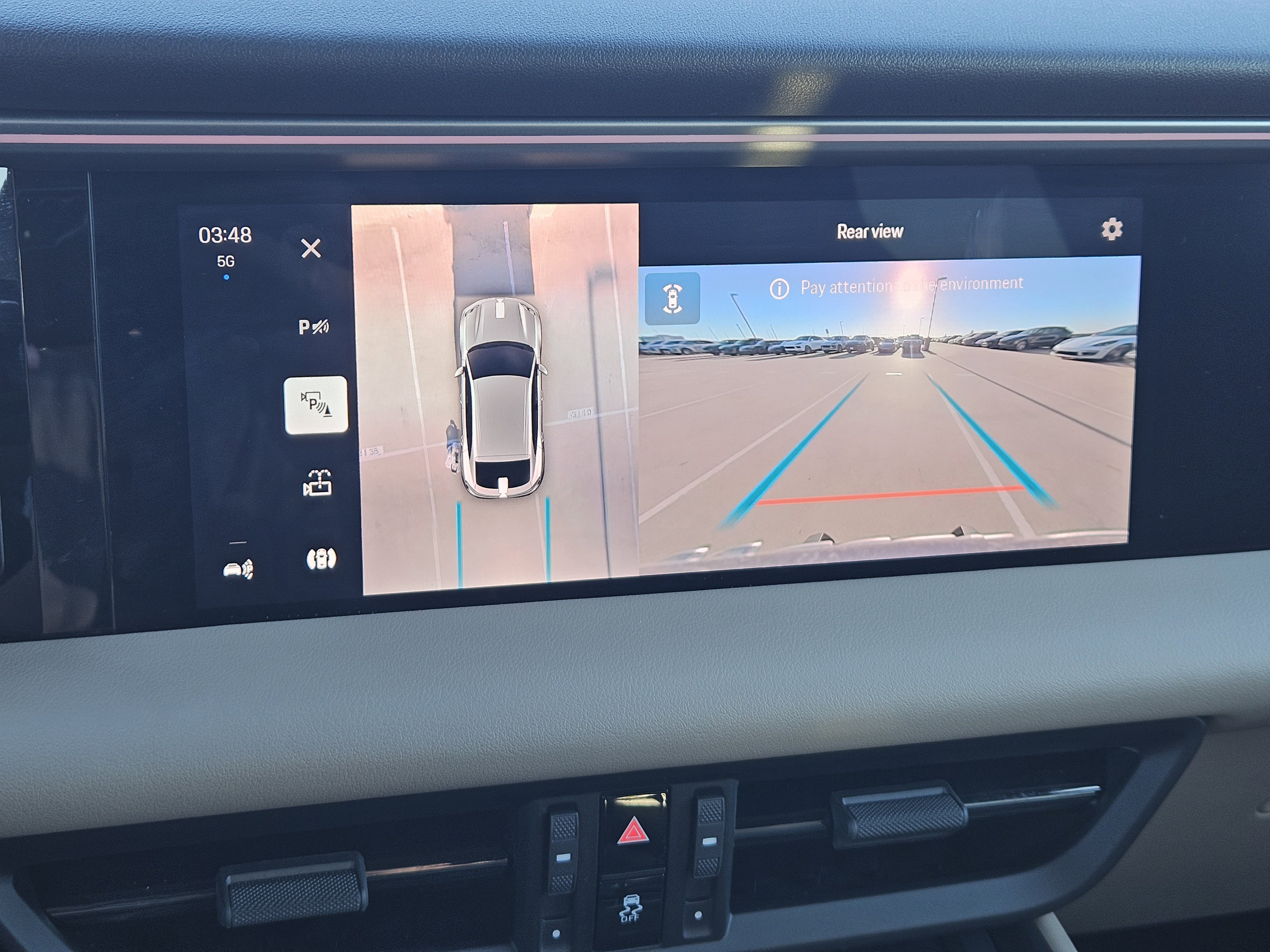 Certified 2024 Porsche Macan 4 Electric image 18