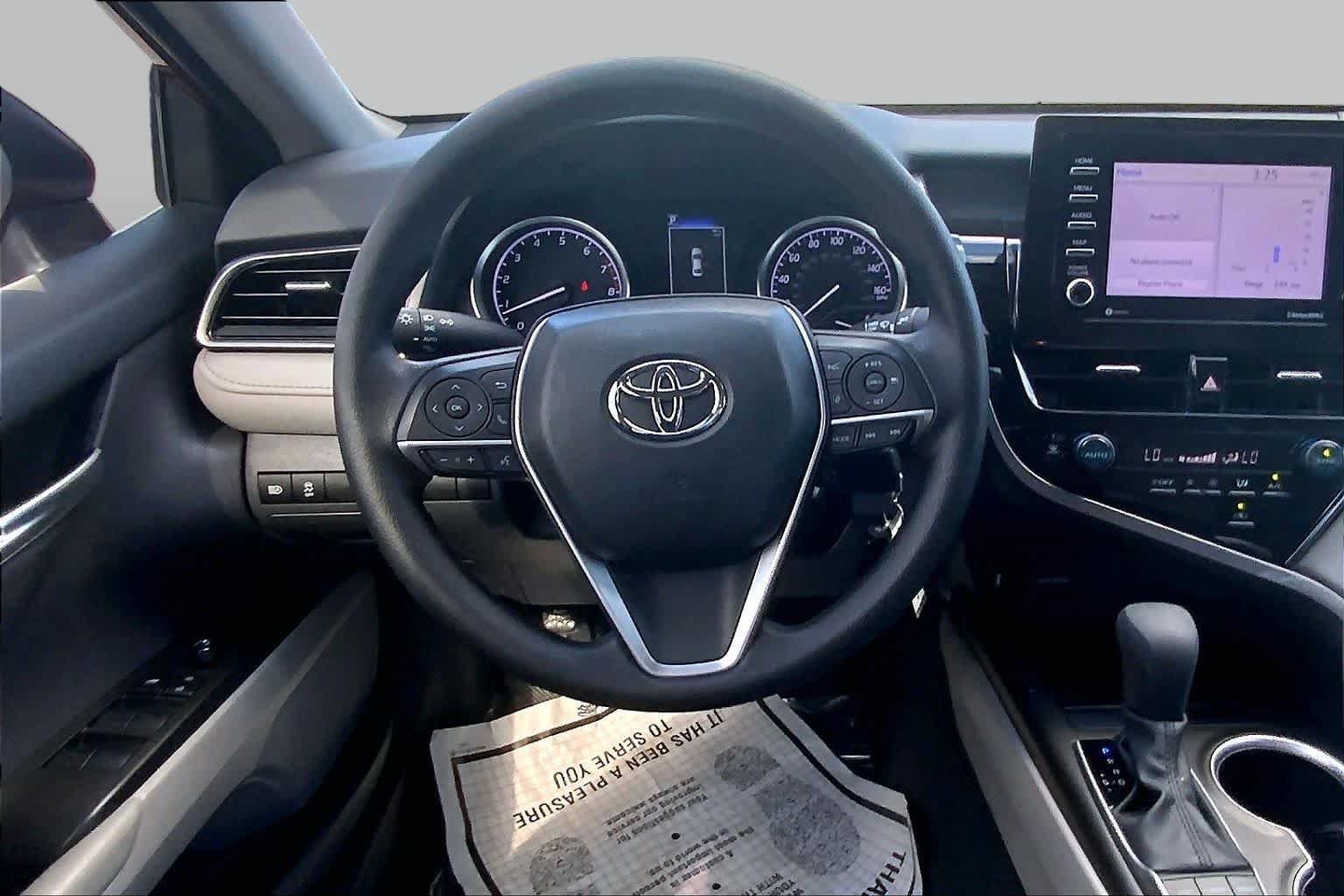 Used 2023 Toyota Camry LE FWD image 6