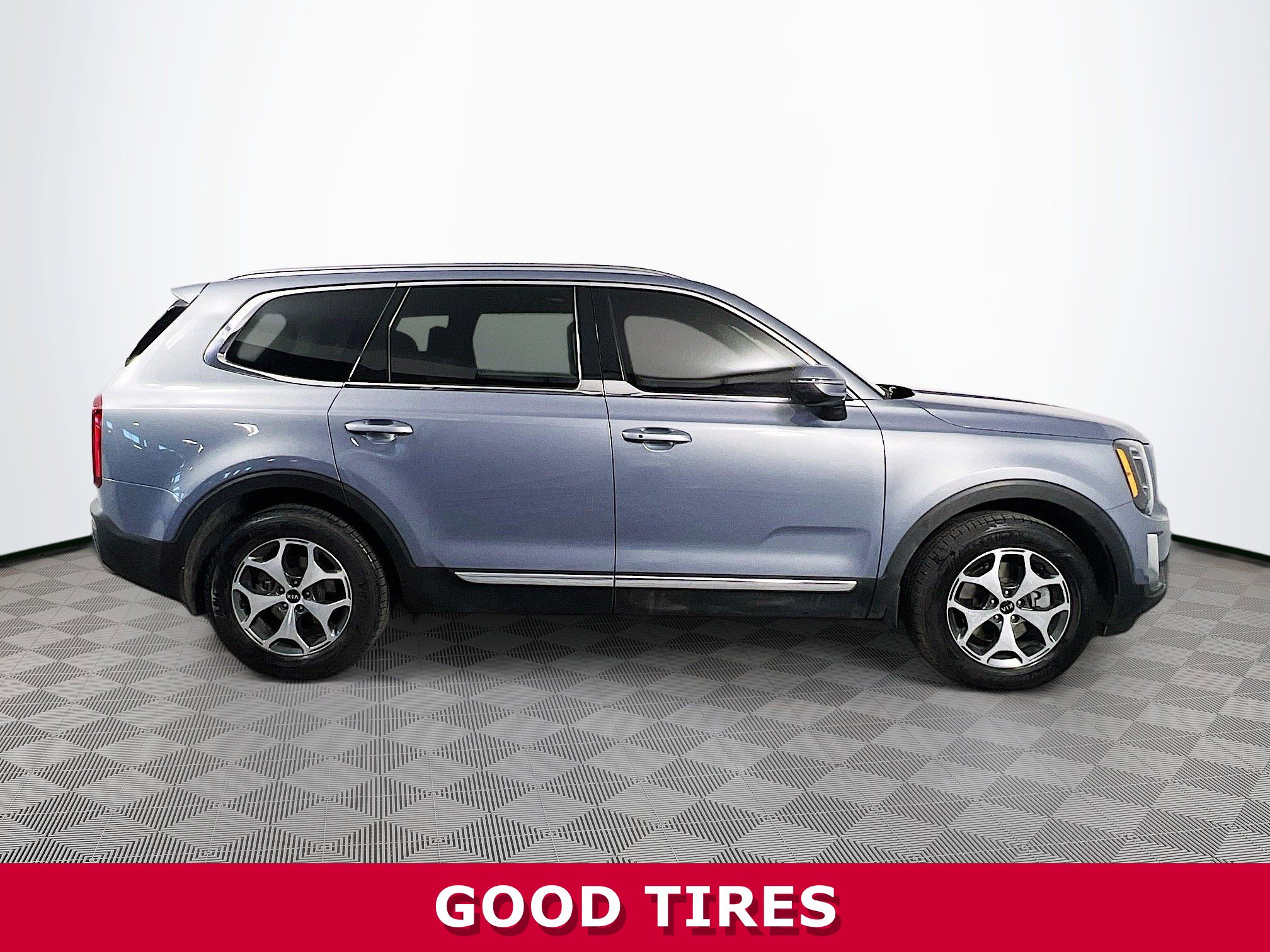 Used 2020 Kia Telluride EX image 32