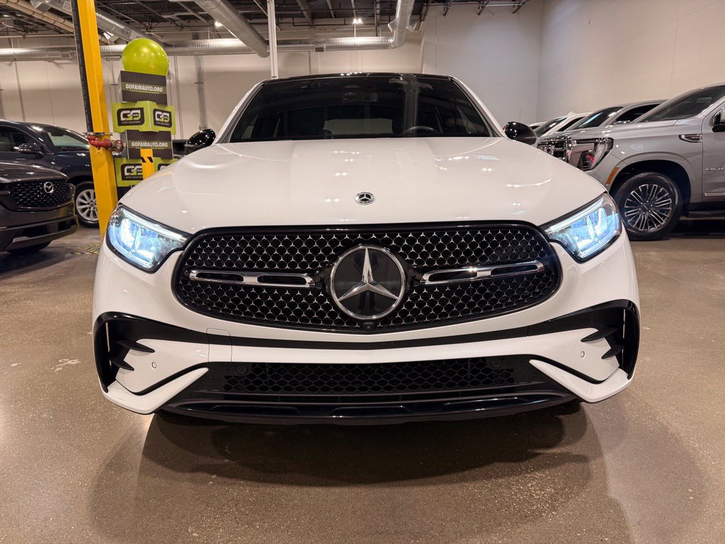 Used 2024 Mercedes-Benz GLC 300 4MATIC image 2