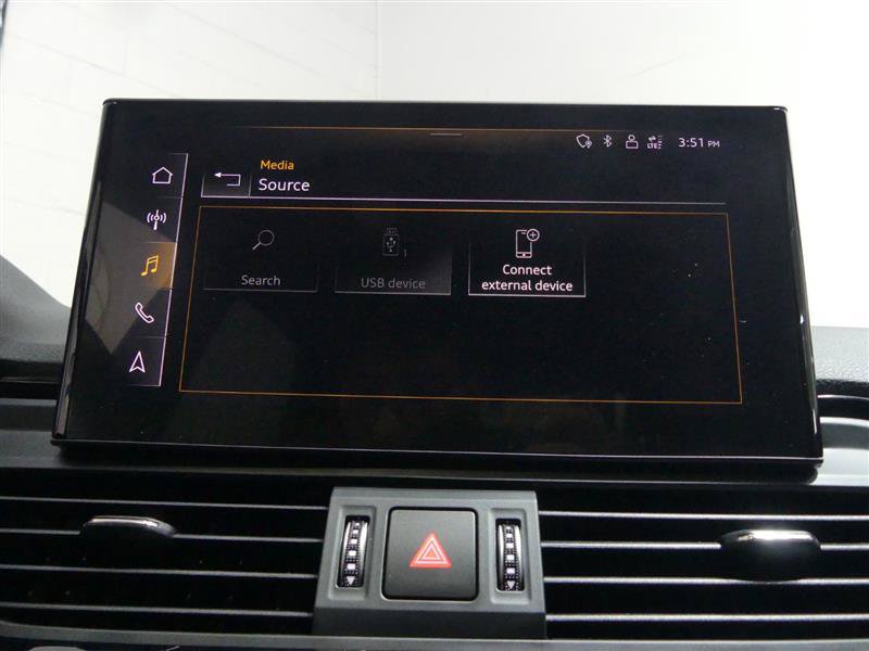 Used 2021 Audi Q5 e Premium Plus w/ Premium Plus Package AWD/4WD image 40