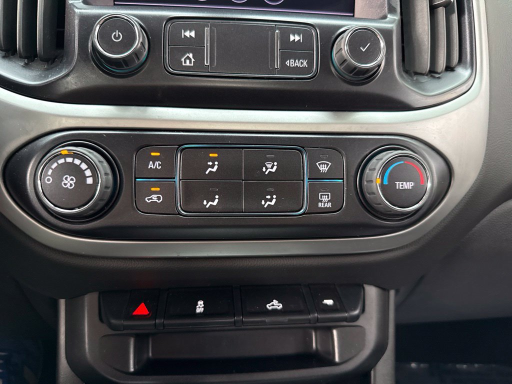 Used 2022 Chevrolet Colorado LT w/ LT Convenience Package AWD/4WD image 38