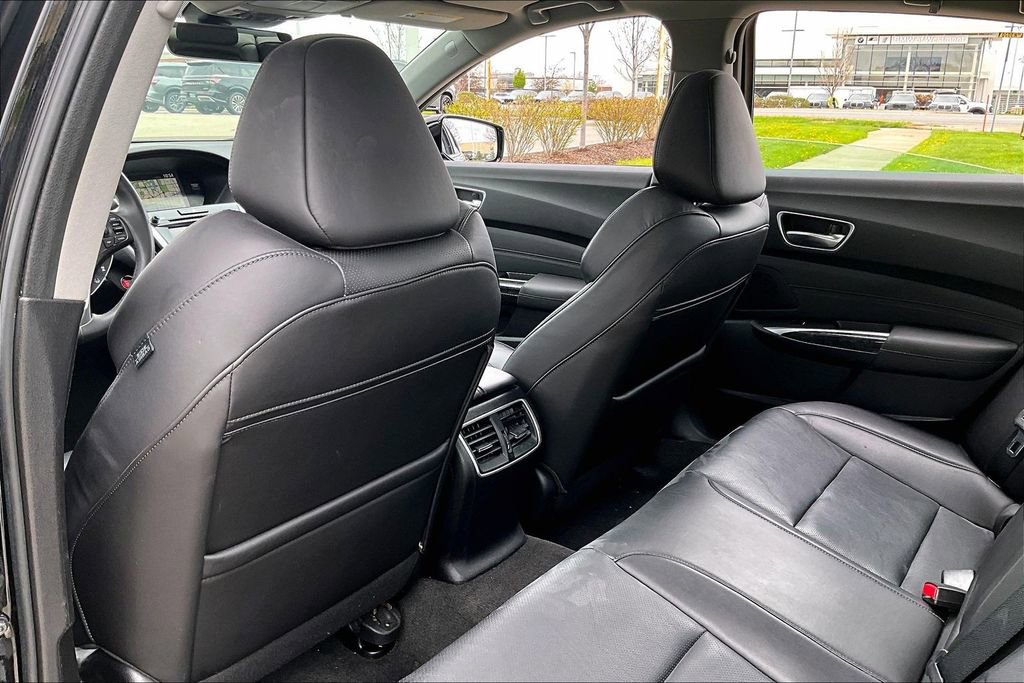 Used 2018 Acura TLX w/ Technology Package image 31