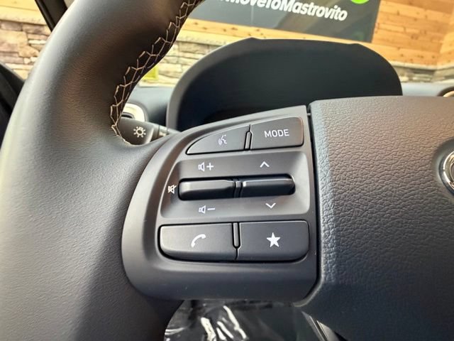 Used 2026 Hyundai Venue SEL FWD image 25
