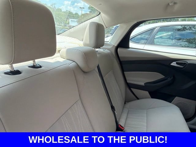 Used 2016 Ford Focus SE FWD image 9