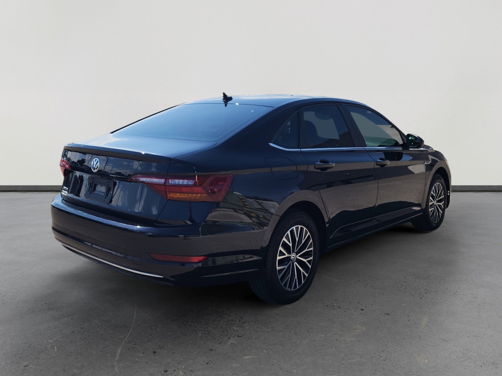 Used 2019 Volkswagen Jetta SEL w/ Cold Weather Package image 5