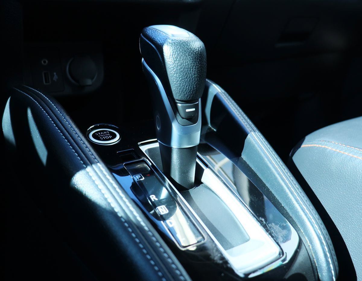 Used 2020 Nissan Kicks SR w/ SR Premium Package FWD image 49