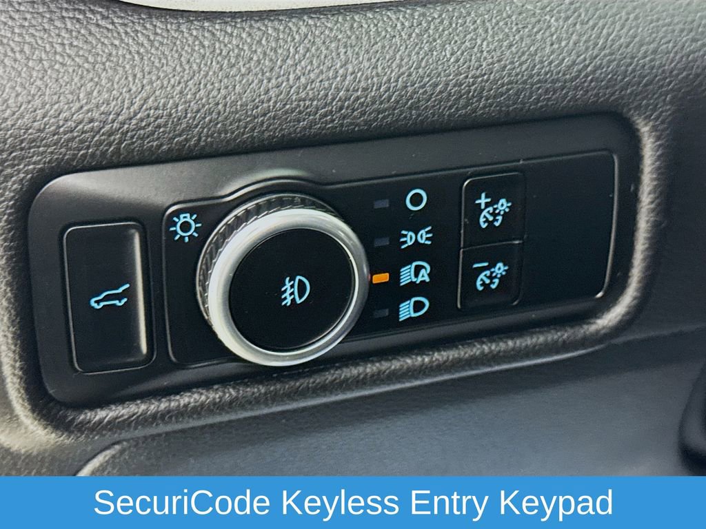 Used 2023 Ford Explorer XLT w/ Equipment Group 202A image 12