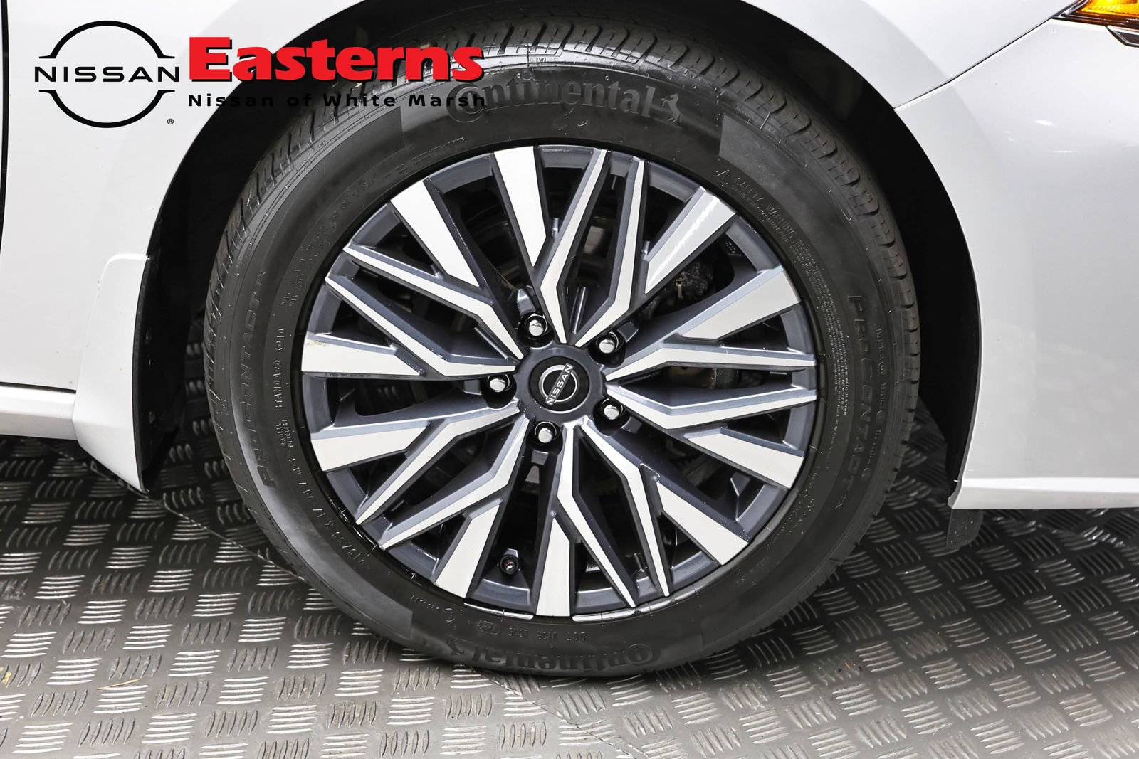 Used 2023 Nissan Altima 2.5 SV w/ SV Premium Package AWD/4WD image 30