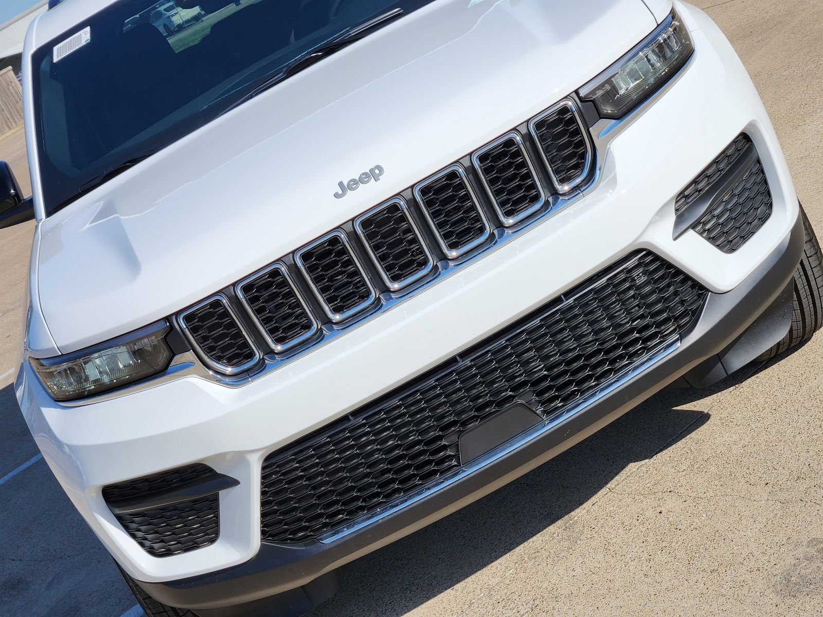 New 2026 Jeep Grand Cherokee Laredo X RWD image 14