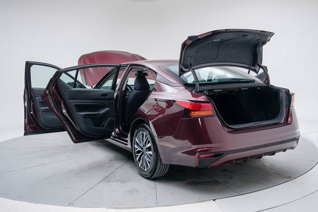 Used 2025 Nissan Altima 2.5 SV image 19