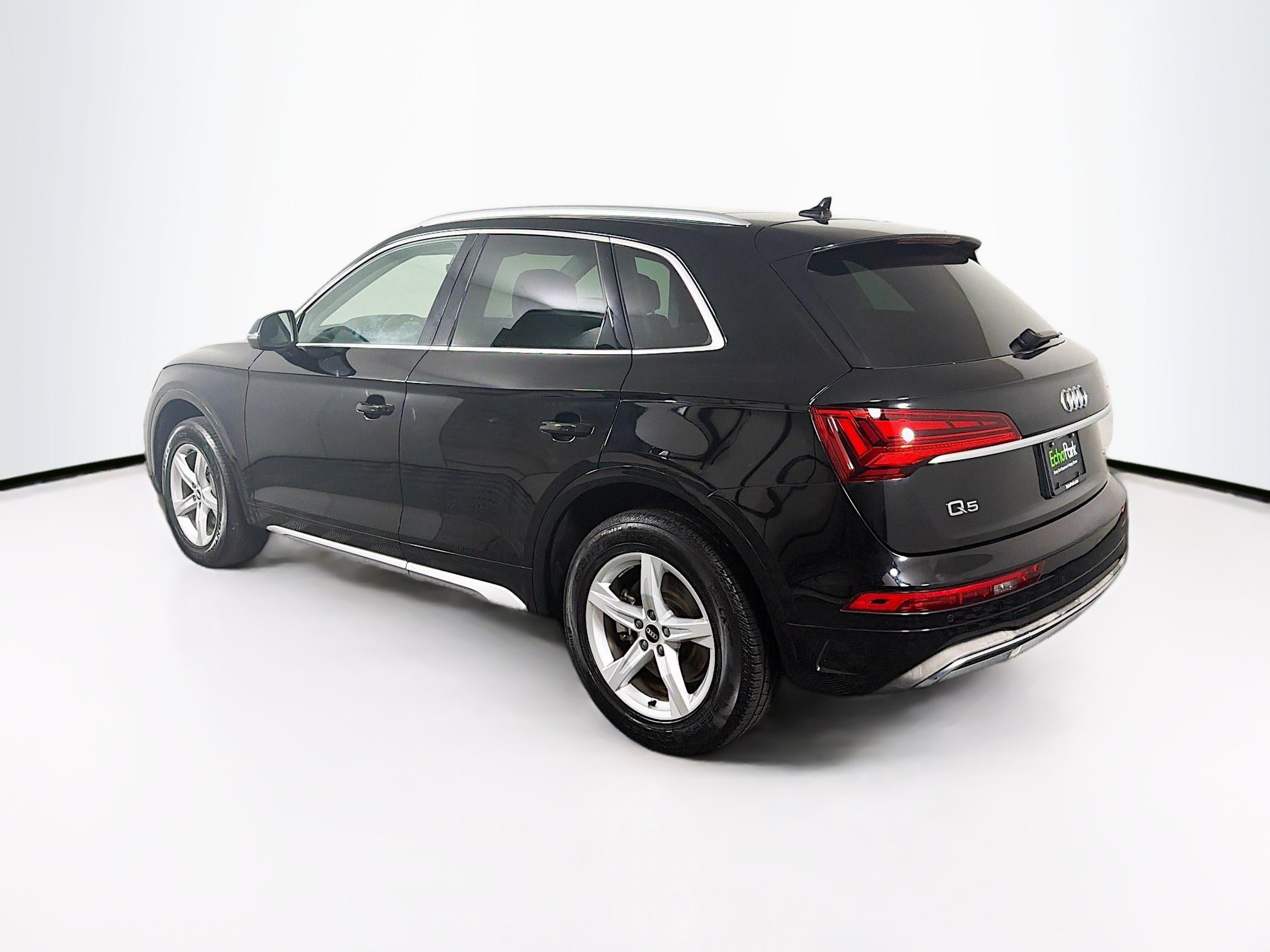 Used 2021 Audi Q5 2.0T Premium w/ Convenience Package AWD/4WD image 5
