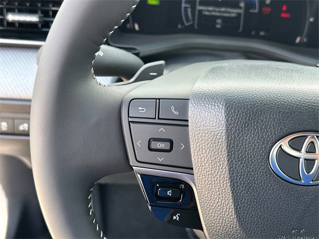 New 2026 Toyota Camry SE image 18