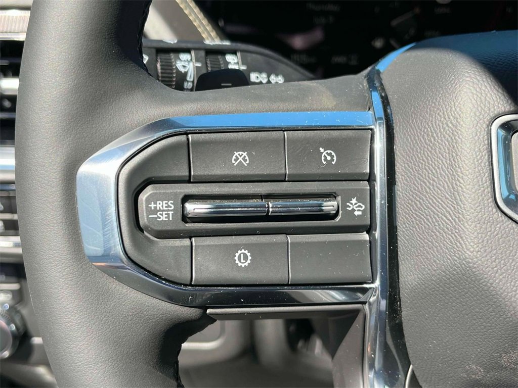 New 2025 GMC Yukon XL Elevation image 27