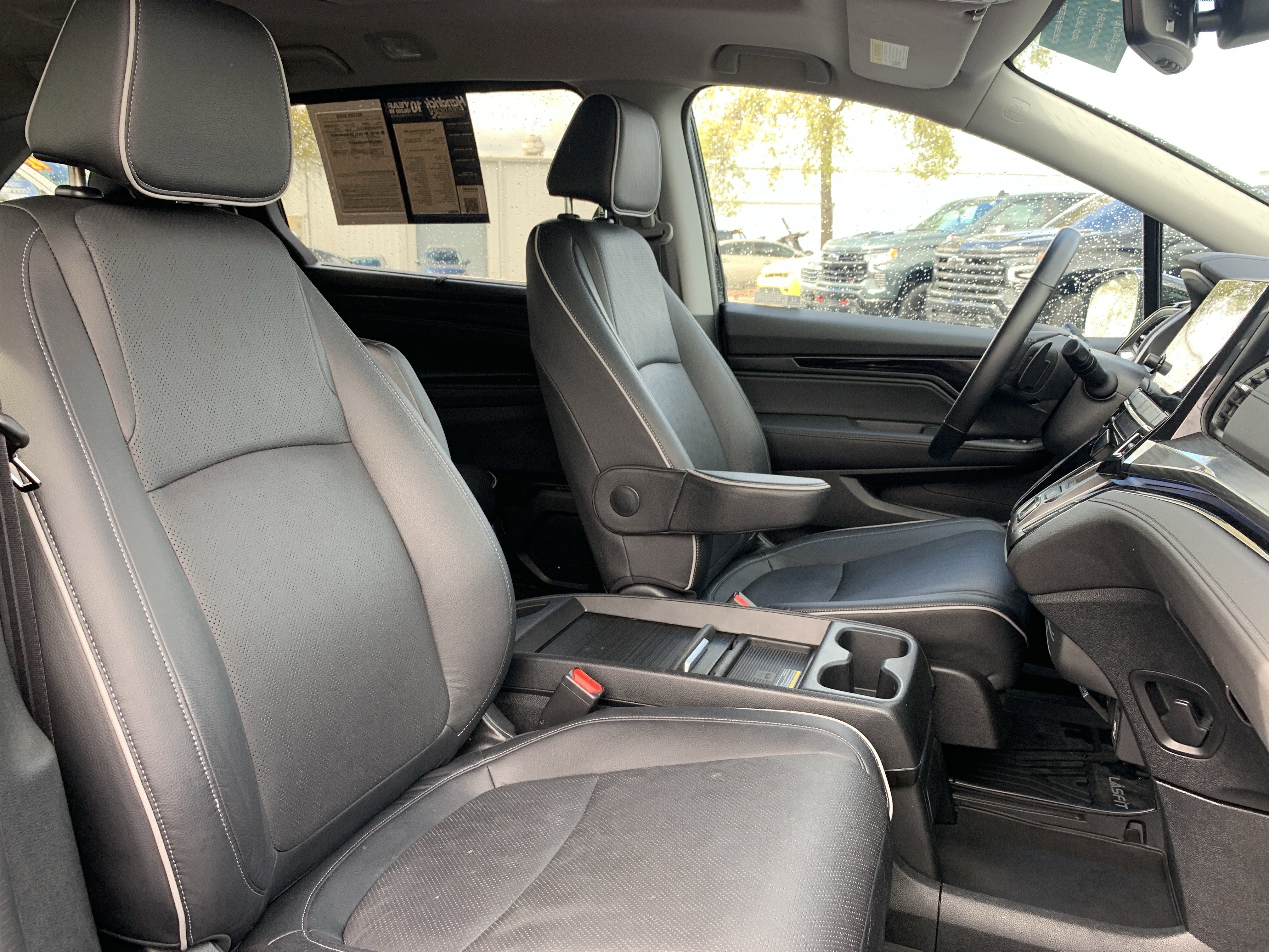 Used 2024 Honda Odyssey Elite image 46