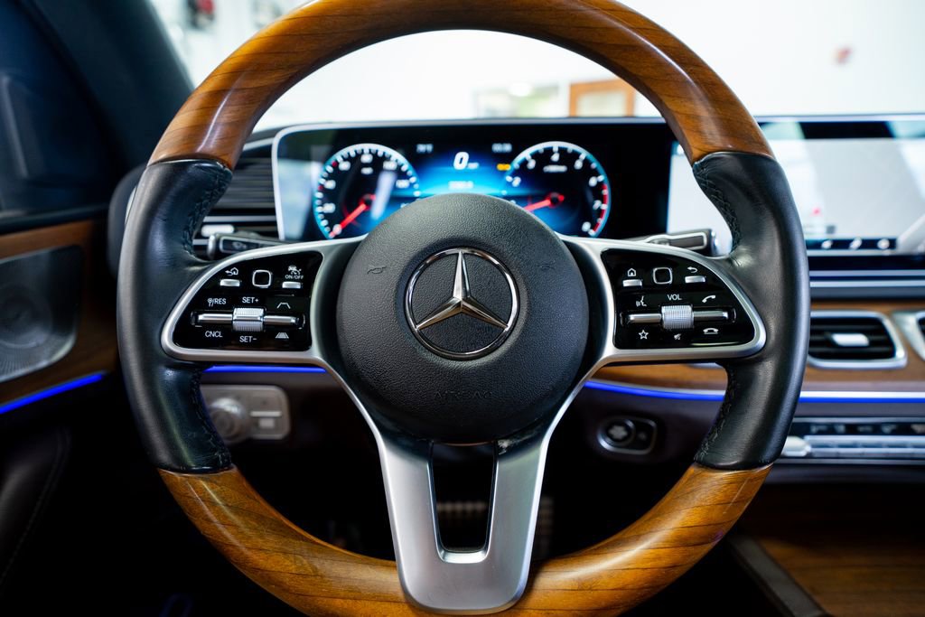 Used 2022 Mercedes-Benz GLS 450 4MATIC image 35