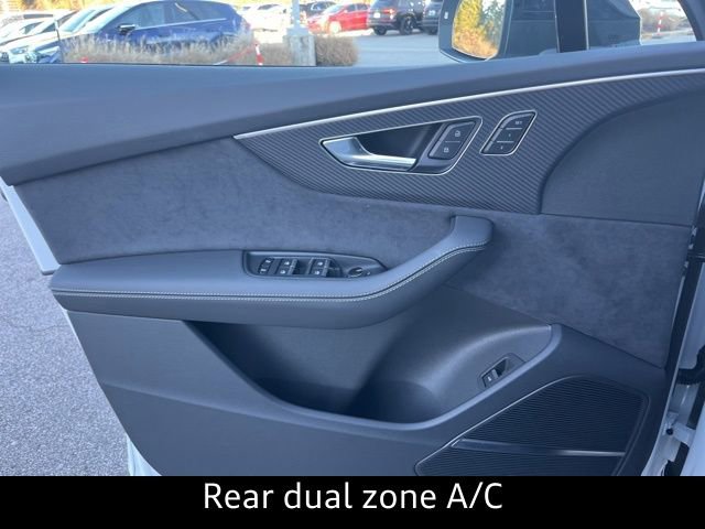 New 2026 Audi SQ7 Premium Plus image 7