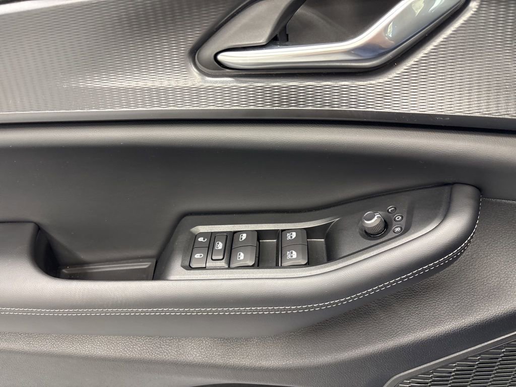 New 2025 Jeep Grand Cherokee L Altitude image 31