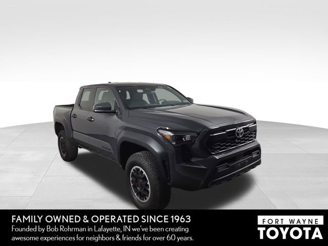 Used 2024 Toyota Tacoma TRD Off-Road AWD/4WD image 4