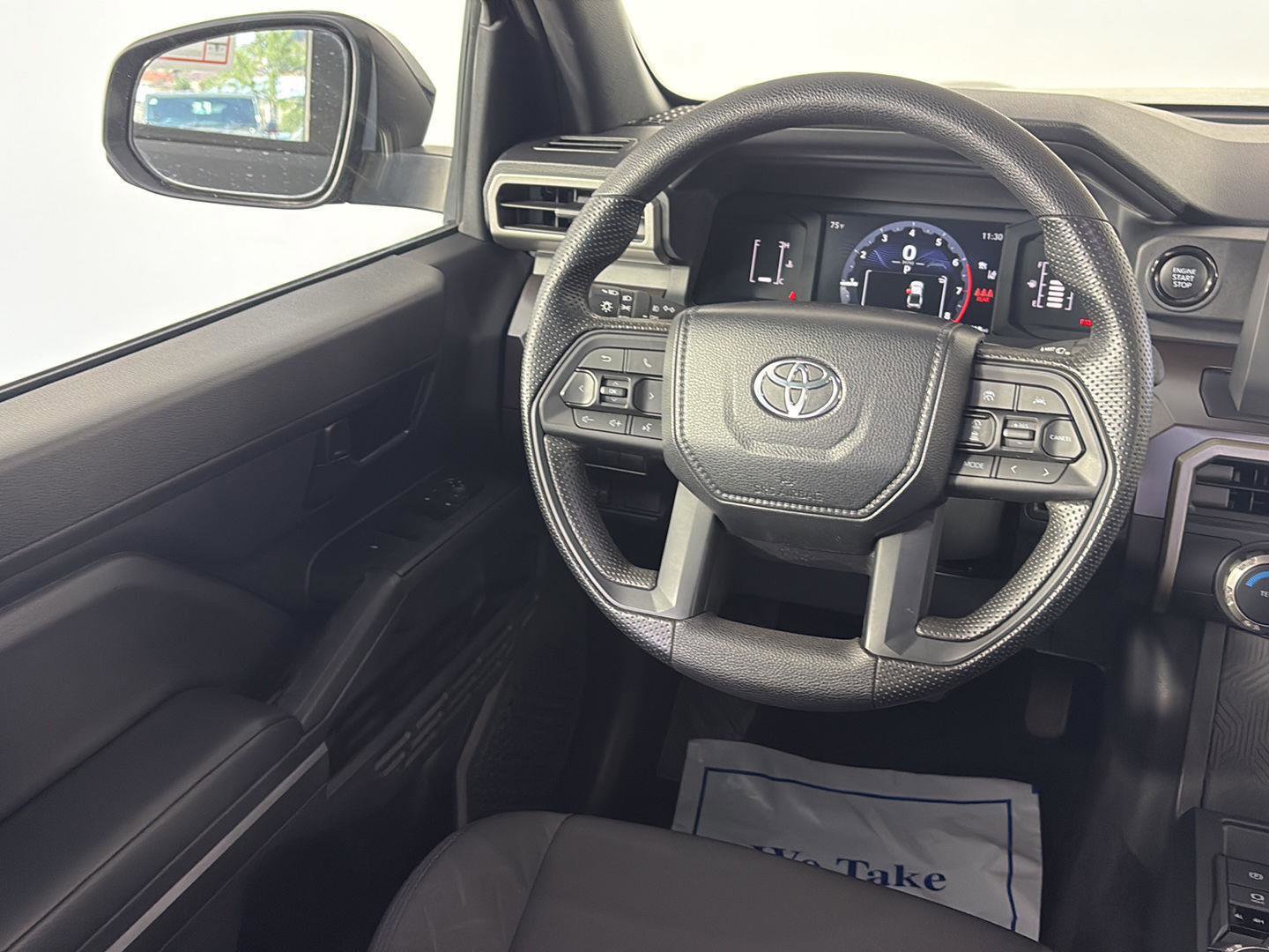 Used 2024 Toyota Tacoma SR5 AWD/4WD image 38