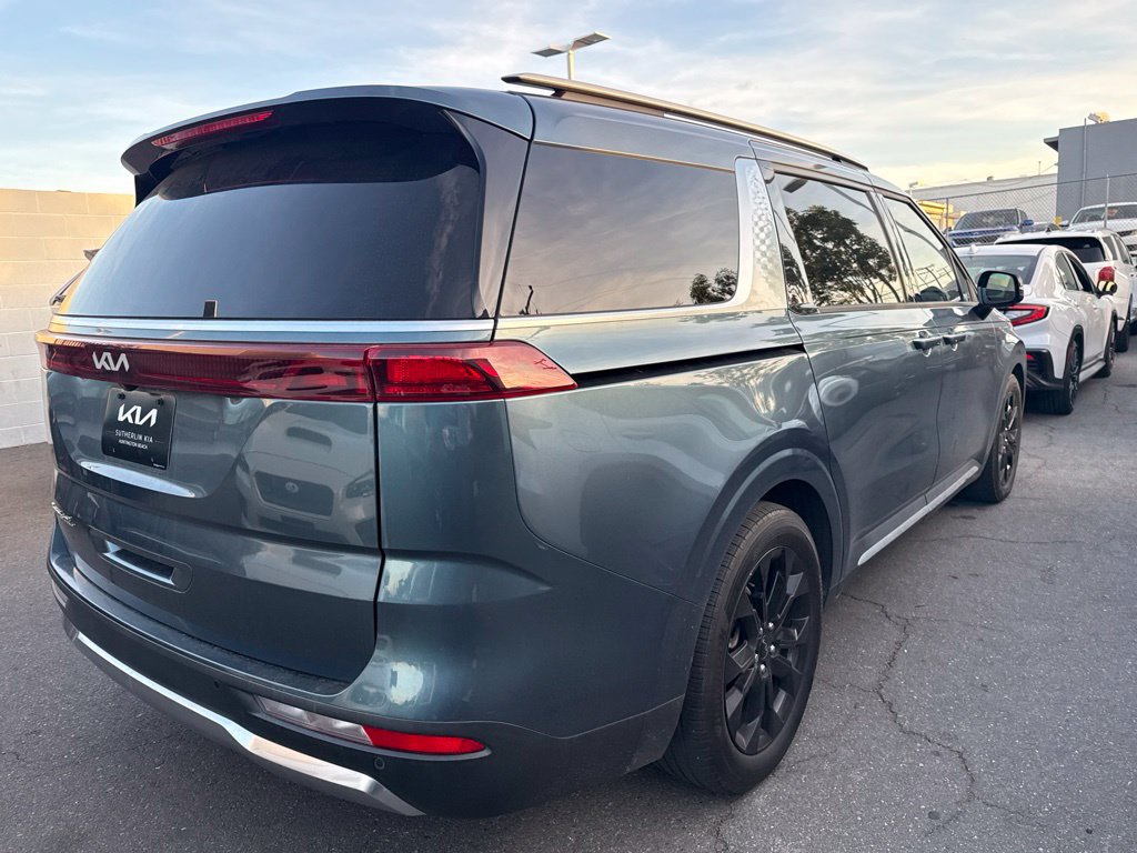 Used 2022 Kia Carnival SX FWD image 8