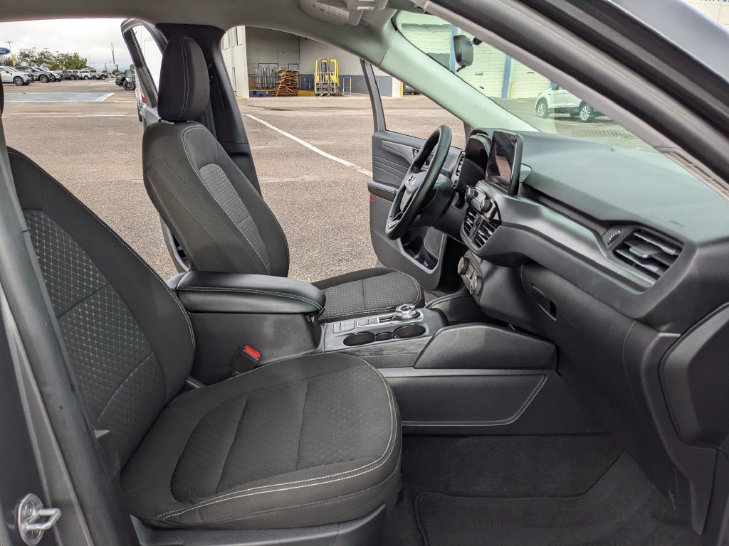 Certified 2024 Ford Escape Active FWD image 20