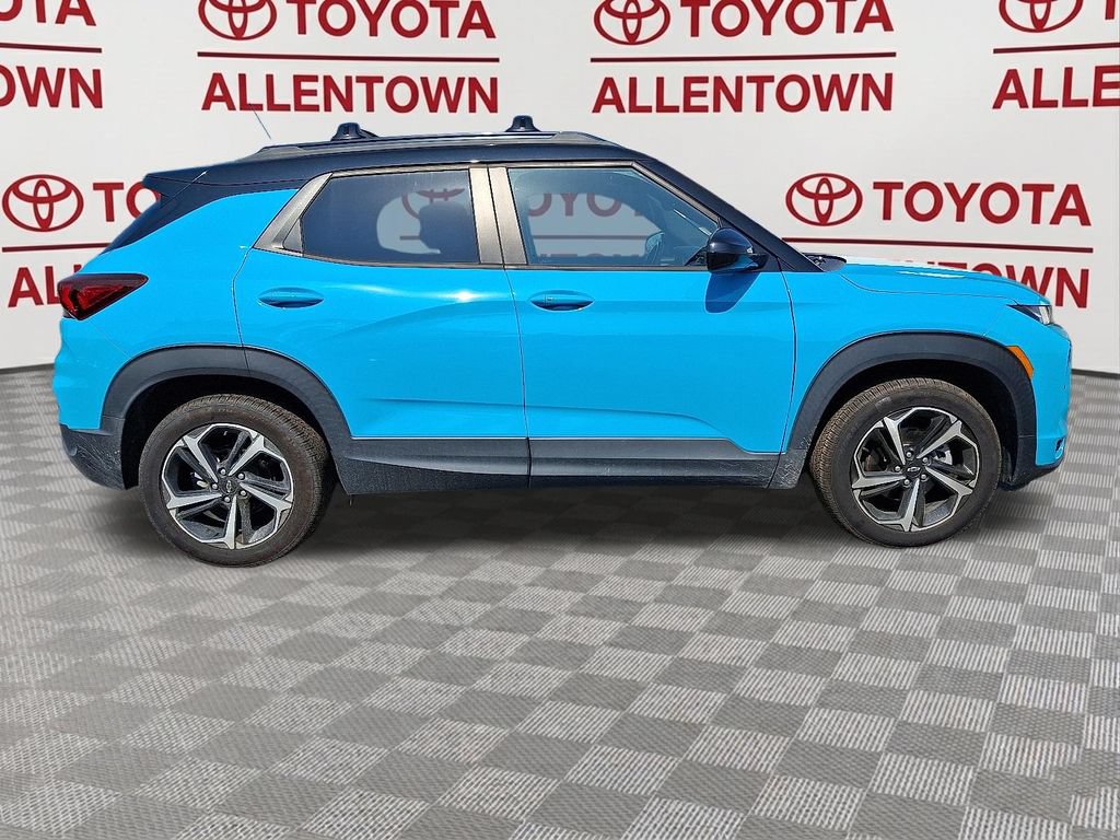Used 2021 Chevrolet TrailBlazer RS w/ Sun and Liftgate Package AWD/4WD image 9