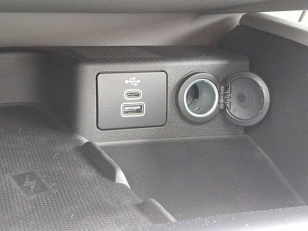 New 2025 Ford Escape Active w/ Active Premium Tech Pack AWD/4WD image 18