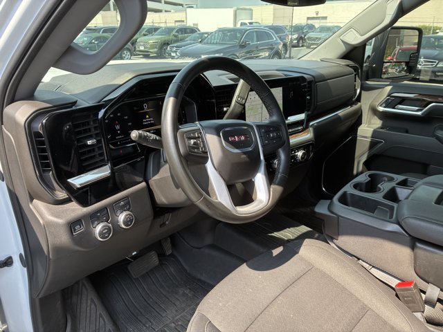 Used 2025 GMC Sierra 2500 SLE w/ SLE Value Package; AWD/4WD image 10