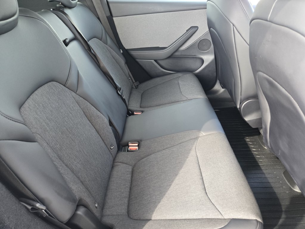 Used 2026 Tesla Model Y AWD image 29