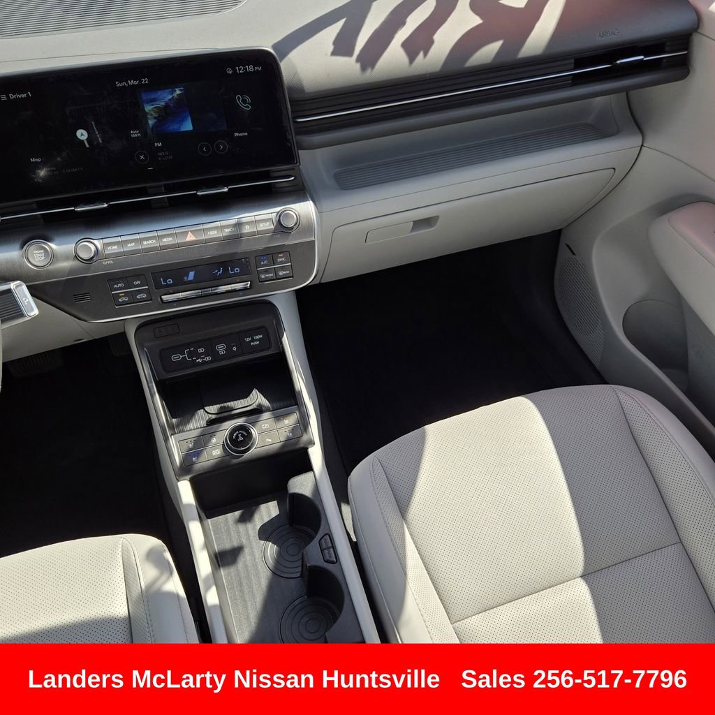 Used 2025 Hyundai Kona Limited image 16