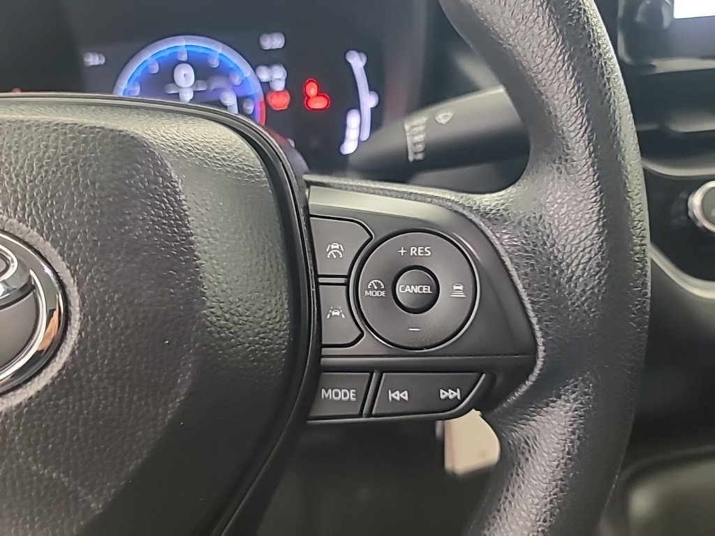 Used 2026 Toyota Corolla LE FWD image 30