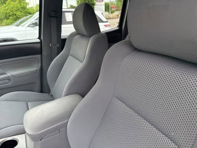 Used 2010 Toyota Tacoma 4x4 Double Cab image 6