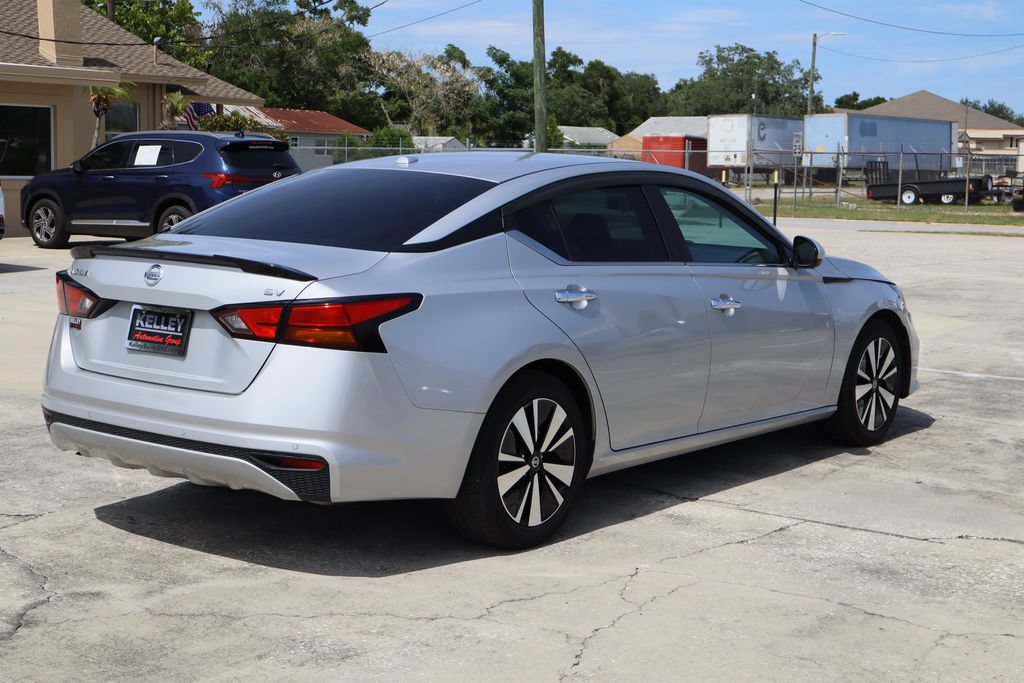 Used 2022 Nissan Altima 2.5 SV FWD image 9