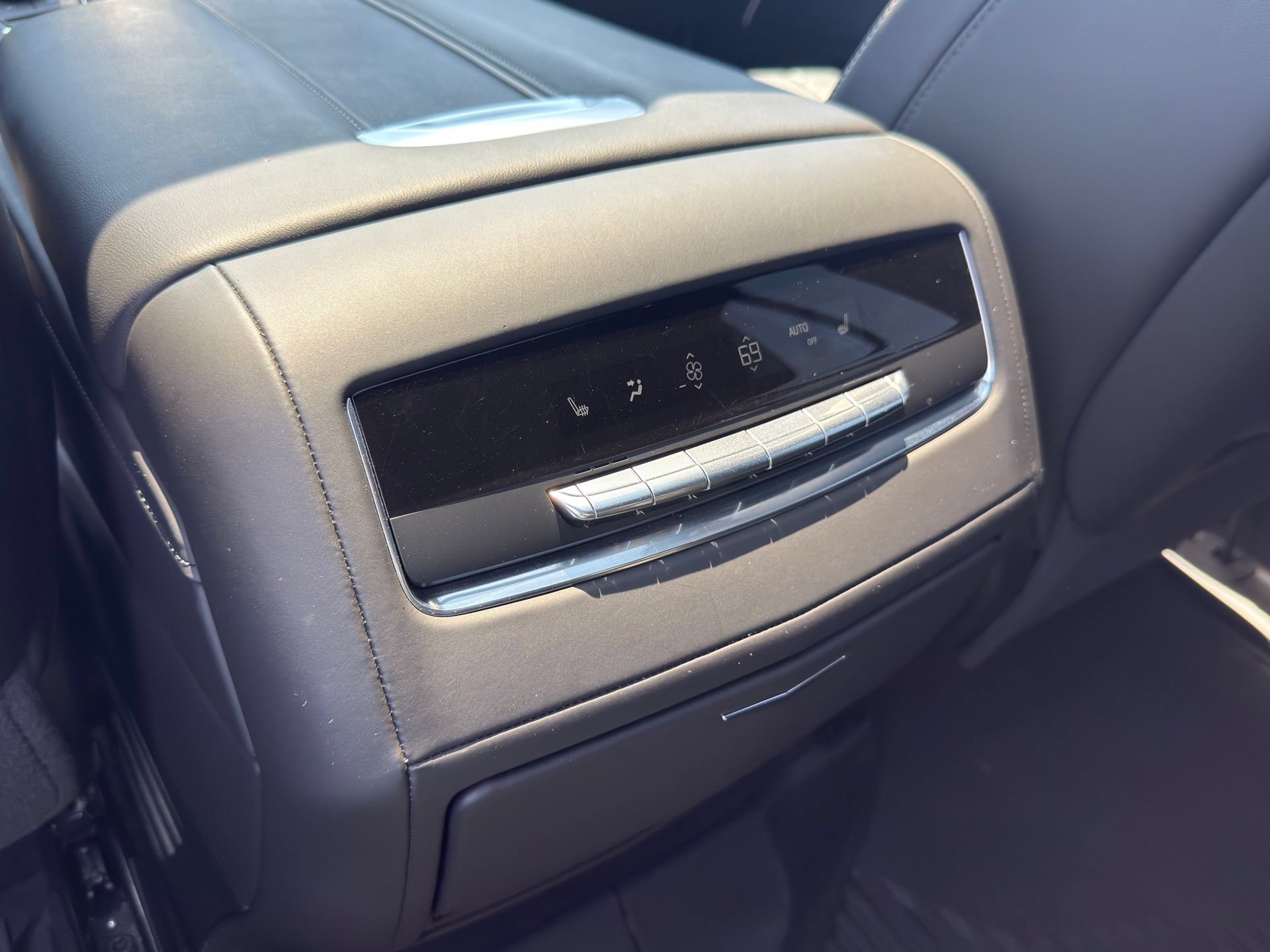 Used 2024 Cadillac Escalade V w/ LPO, Floor Liner Package AWD/4WD image 27
