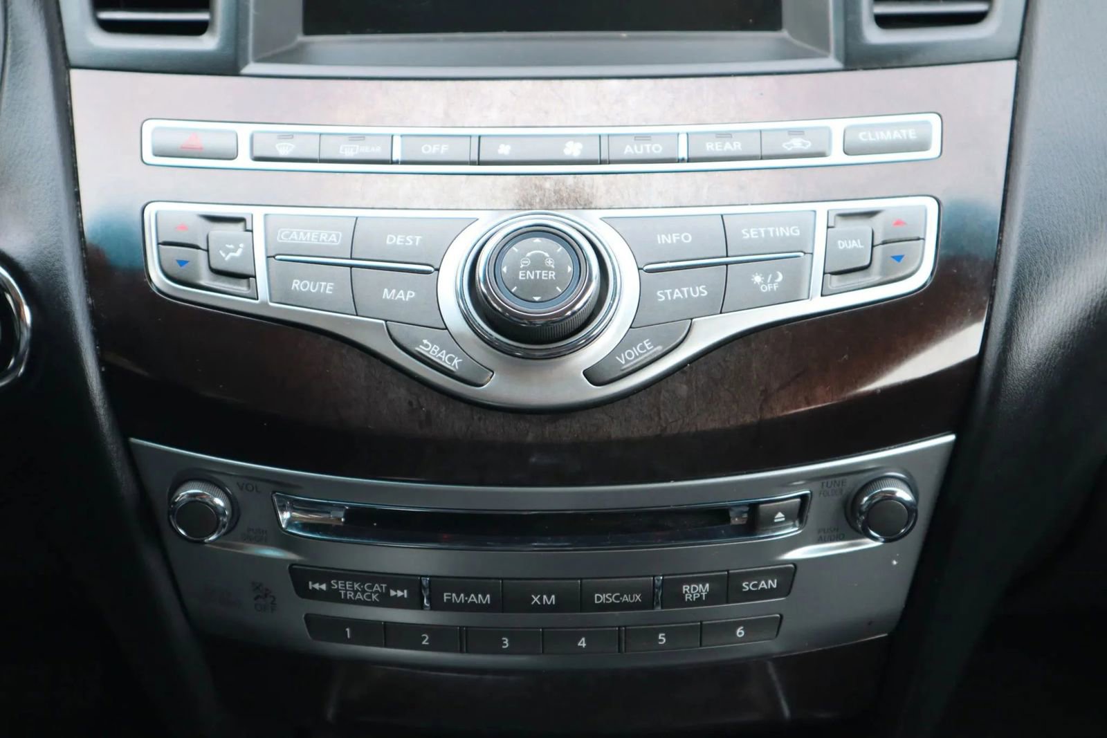 Used 2013 INFINITI JX35 AWD w/ Premium Pkg image 23