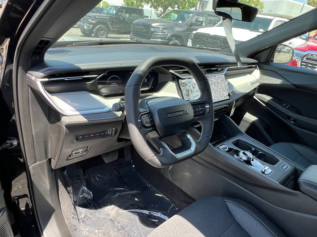 New 2026 Jeep Cherokee Laredo AWD/4WD image 19
