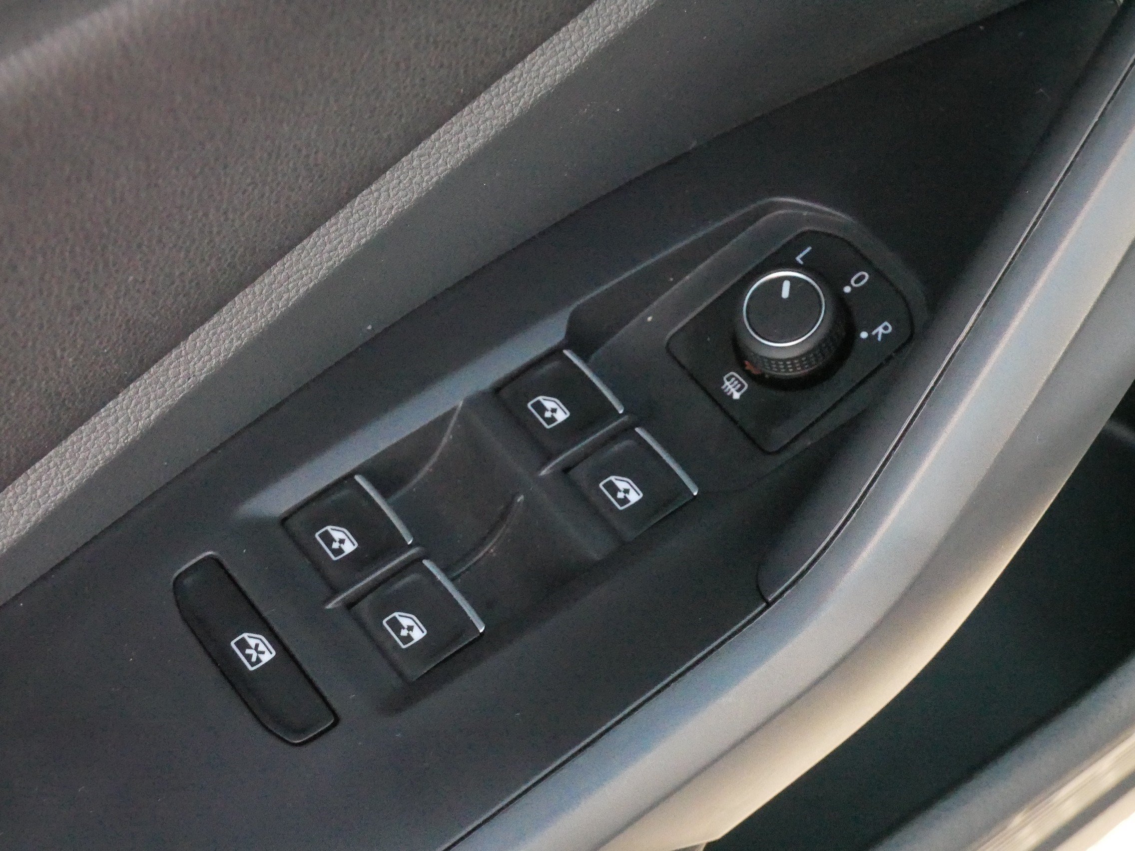 Certified 2024 Volkswagen Jetta Sport FWD image 19